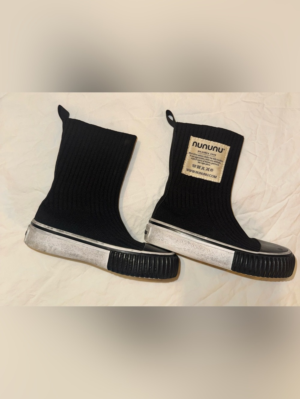 nununu Black Ribbed Sock Sneakers